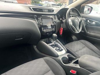 Nissan Qashqai 1.6 dCi N-Connecta XTRON 2WD Euro 6 (s/s) 5dr