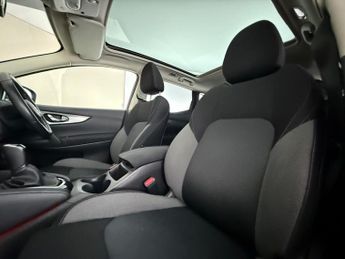 Nissan Qashqai 1.2 DIG-T N-Connecta XTRON Euro 6 (s/s) 5dr