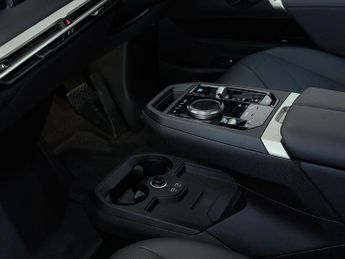 BMW iX 40 76.6kWh M Sport Auto xDrive 5dr
