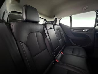 Volvo XC40 2.0 D3 Inscription Auto Euro 6 (s/s) 5dr