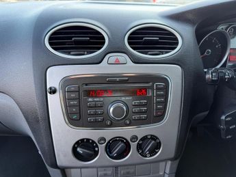 Ford Focus 1.6 Zetec 5dr