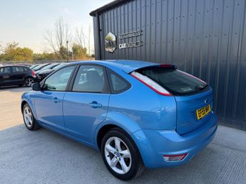 Ford Focus 1.6 Zetec 5dr