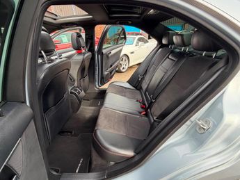 Mercedes-Benz C Class 2.1 C220 CDI BlueEfficiency AMG Sport Plus Saloon 4dr Diesel G-T