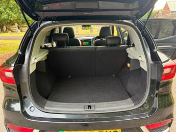 MG MG ZS 44.5kWh Exclusive Auto 5dr