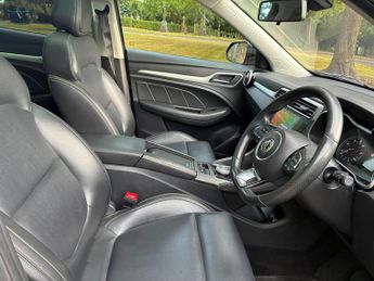 MG MG ZS 44.5kWh Exclusive Auto 5dr