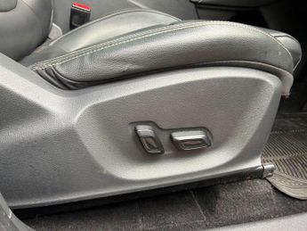 MG MG ZS 44.5kWh Exclusive Auto 5dr