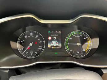 MG MG ZS 44.5kWh Exclusive Auto 5dr