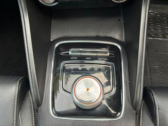MG MG ZS 44.5kWh Exclusive Auto 5dr