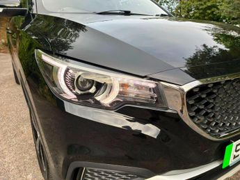 MG MG ZS 44.5kWh Exclusive Auto 5dr