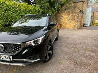 MG MG ZS 44.5kWh Exclusive Auto 5dr
