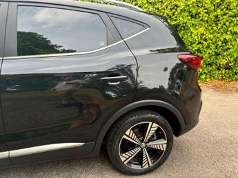 MG MG ZS 44.5kWh Exclusive Auto 5dr