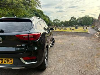 MG MG ZS 44.5kWh Exclusive Auto 5dr
