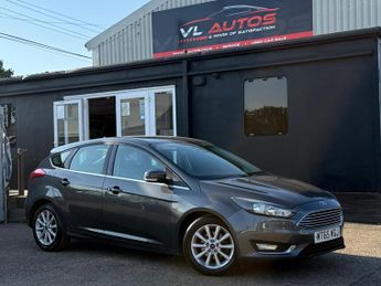 Ford Focus 1.0T EcoBoost Titanium Euro 6 (s/s) 5dr