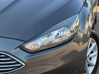 Ford Focus 1.0T EcoBoost Titanium Euro 6 (s/s) 5dr