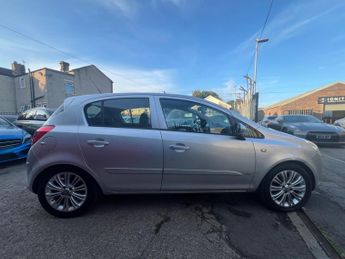 Vauxhall Corsa 1.4i 16v Club 5dr