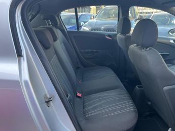 Vauxhall Corsa 1.4i 16v Club 5dr