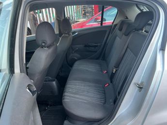 Vauxhall Corsa 1.4i 16v Club 5dr