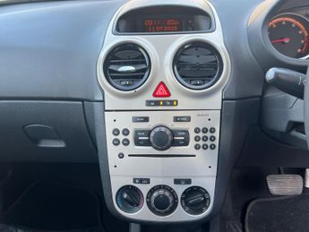 Vauxhall Corsa 1.4i 16v Club 5dr