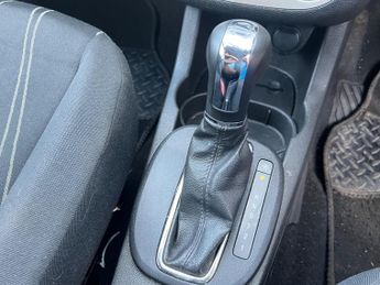 Vauxhall Corsa 1.4i 16v Club 5dr