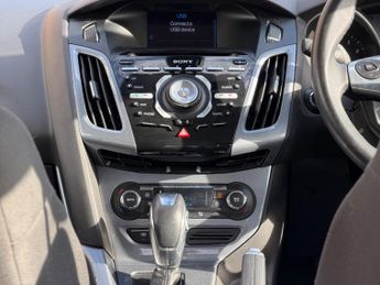 Ford Focus 1.6 Titanium Navigator Powershift Euro 5 5dr