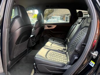 Audi SQ7 4.0 TDI V8 SUV 5dr Diesel Tiptronic quattro Euro 6 (s/s) (435 ps