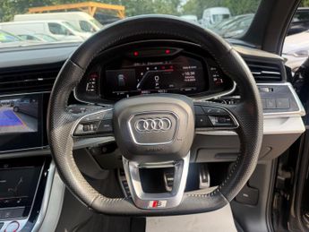 Audi SQ7 4.0 TDI V8 SUV 5dr Diesel Tiptronic quattro Euro 6 (s/s) (435 ps