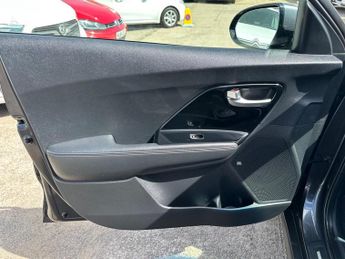Kia Niro 64kWh First Edition Auto 5dr