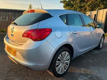 Vauxhall Astra 1.4 16v Excite Euro 5 5dr