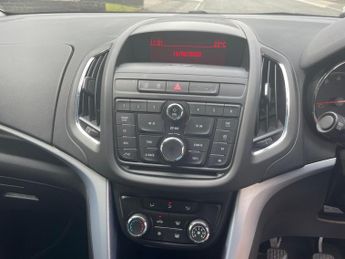Vauxhall Zafira Tourer 1.4T 16V Exclusiv Euro 5 5dr