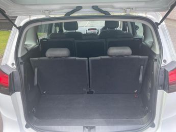 Vauxhall Zafira Tourer 1.4T 16V Exclusiv Euro 5 5dr