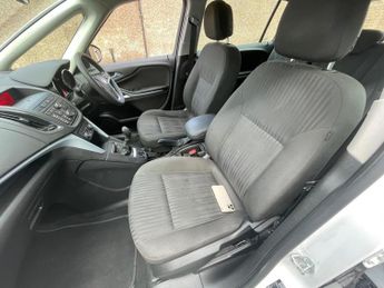 Vauxhall Zafira Tourer 1.4T 16V Exclusiv Euro 5 5dr