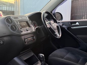 Volkswagen Tiguan 2.0 TDI BlueMotion Tech Match DSG 4WD Euro 5 (s/s) 5dr