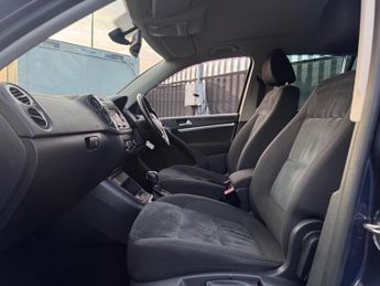 Volkswagen Tiguan 2.0 TDI BlueMotion Tech Match DSG 4WD Euro 5 (s/s) 5dr