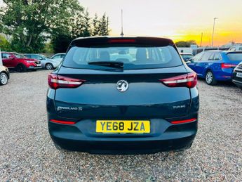 Vauxhall Grandland X 1.2 Turbo SE Auto Euro 6 (s/s) 5dr