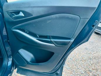 Vauxhall Grandland X 1.2 Turbo SE Auto Euro 6 (s/s) 5dr