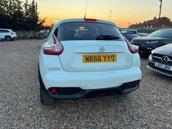 Nissan Juke 1.6 Tekna XTRON Euro 6 5dr