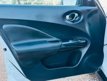 Nissan Juke 1.6 Tekna XTRON Euro 6 5dr