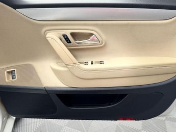 Volkswagen CC 2.0 TDI BlueMotion Tech DSG Euro 5 (s/s) 4dr
