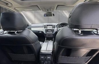 Mercedes-Benz M Class 5.5 ML63 V8 AMG G-Tronic 4WD Euro 5 (s/s) 5dr