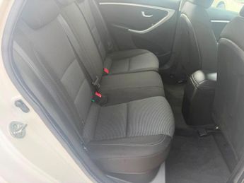 Hyundai i30 1.6 CRDi Active Auto Euro 5 5dr