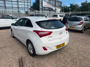Hyundai i30 1.6 CRDi Active Auto Euro 5 5dr