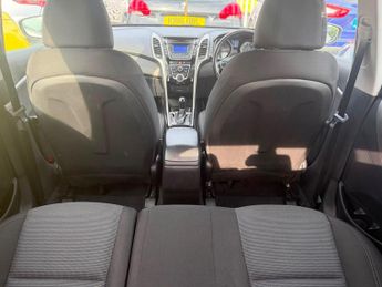 Hyundai i30 1.6 CRDi Active Auto Euro 5 5dr