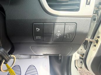 Hyundai i30 1.6 CRDi Active Auto Euro 5 5dr