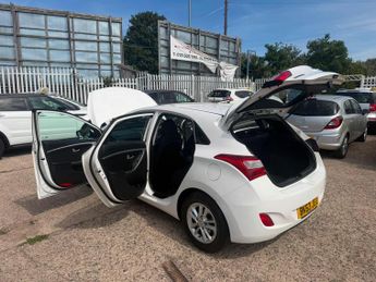 Hyundai i30 1.6 CRDi Active Auto Euro 5 5dr