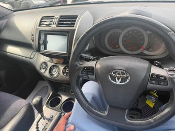 Toyota RAV4 2.2 D-CAT XT-R Auto 4WD Euro 5 5dr