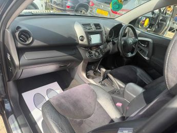 Toyota RAV4 2.2 D-CAT XT-R Auto 4WD Euro 5 5dr