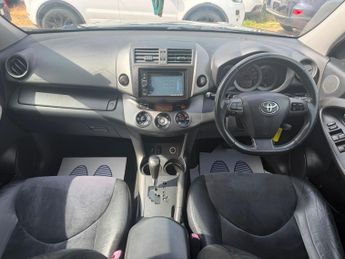 Toyota RAV4 2.2 D-CAT XT-R Auto 4WD Euro 5 5dr