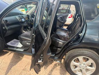 Toyota RAV4 2.2 D-CAT XT-R Auto 4WD Euro 5 5dr