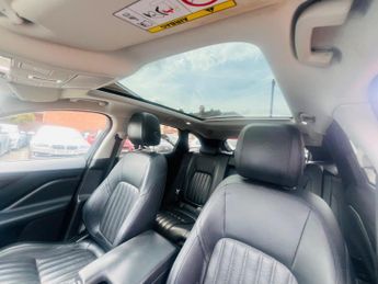 Jaguar F-PACE 2.0 D180 Portfolio Auto AWD Euro 6 (s/s) 5dr