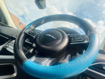 Jaguar F-PACE 2.0 D180 Portfolio Auto AWD Euro 6 (s/s) 5dr